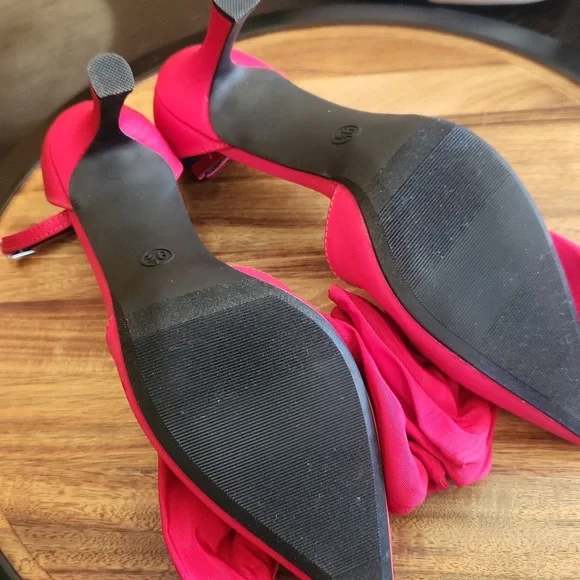 Women's Grace Bow Heels with Memory Foam Insole - A New Day, Size 9.5 - Picture 7 of 8